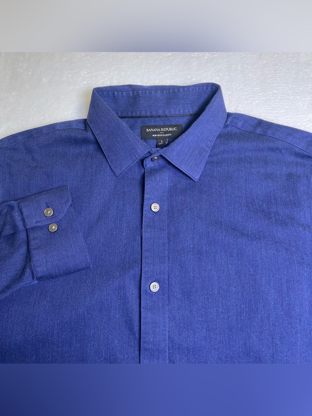 Banana Republic Men's Large Blue Non-Iron Slim Fit Button Up Dress Shirt